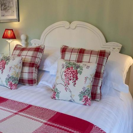The Old Vicarage Bed & Breakfast Luxulyan ภายนอก รูปภาพ