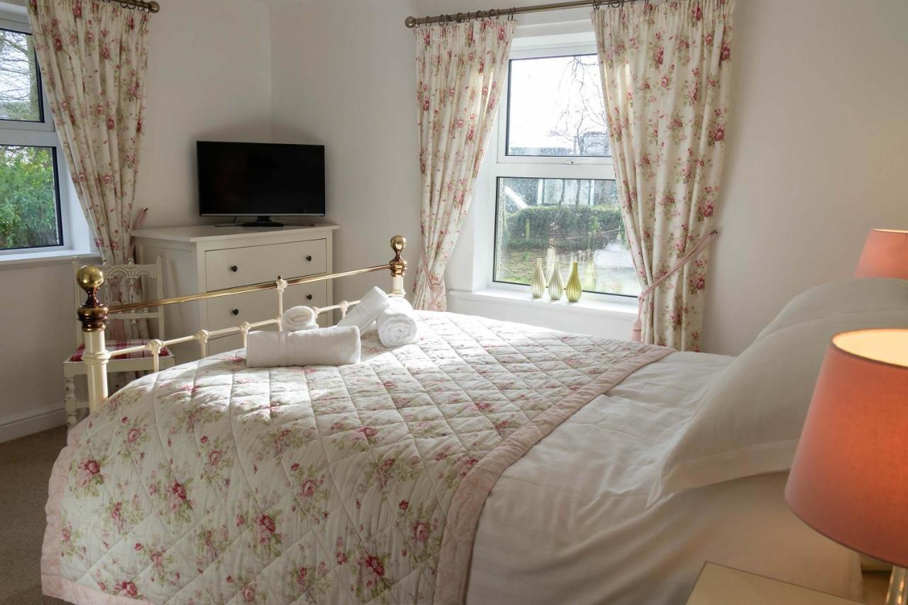 The Old Vicarage Bed & Breakfast Luxulyan ภายนอก รูปภาพ